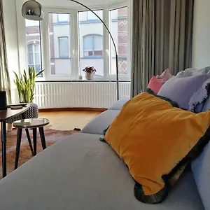 Appartement Large 800m From The 90 Square Meters Ostende