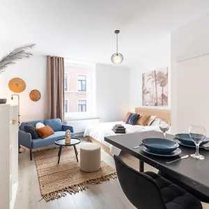 Appartement Chic Proche Aeroport & Centre-ville Charleroi