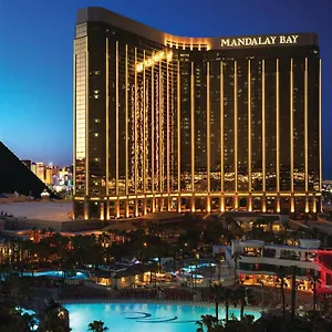 Semesteranläggning (resort) Mandalay Bay