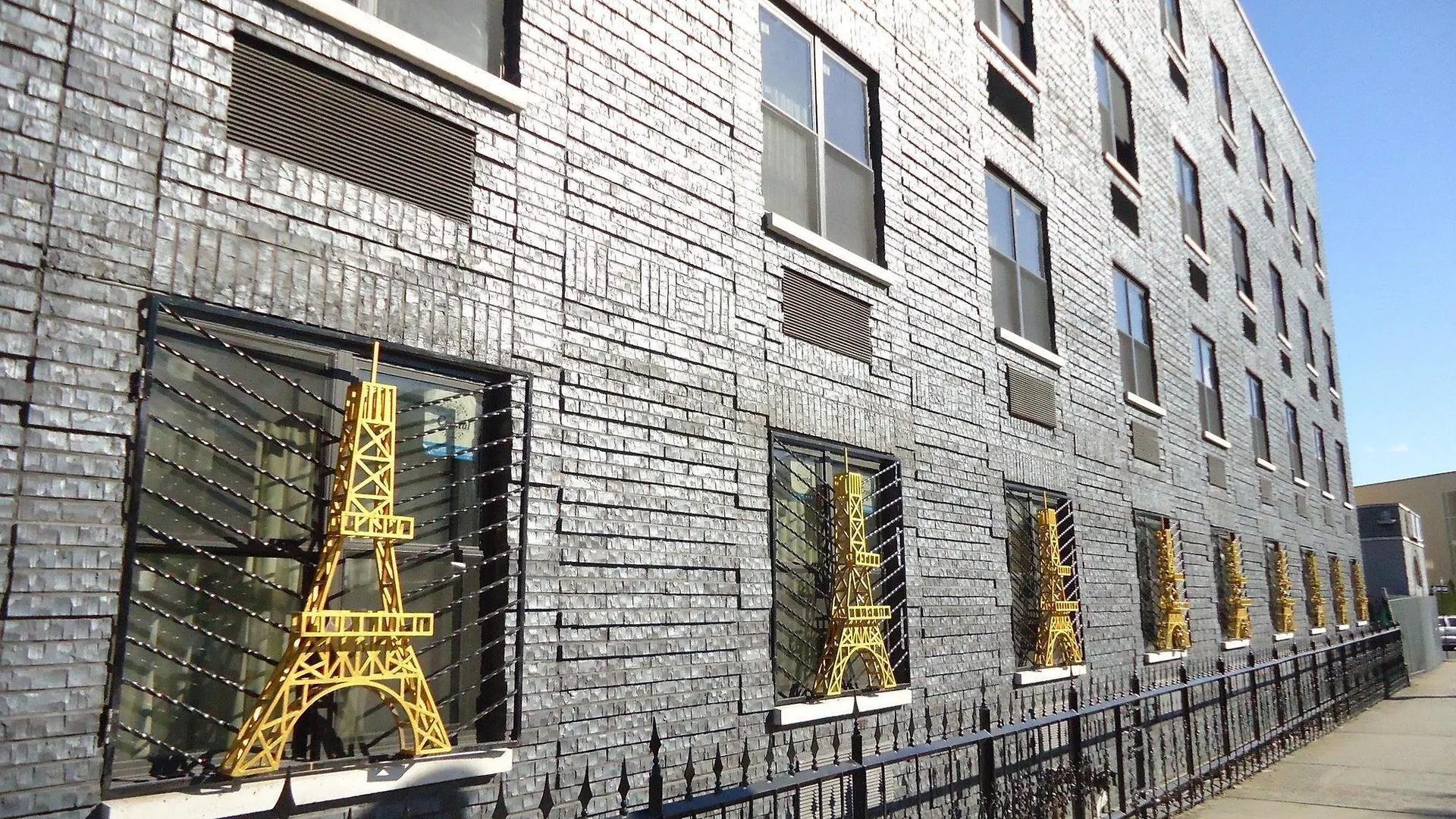 Paris Suites Hotel New York