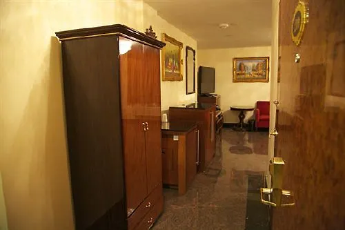 ***  Paris Suites Hotel New York United States
