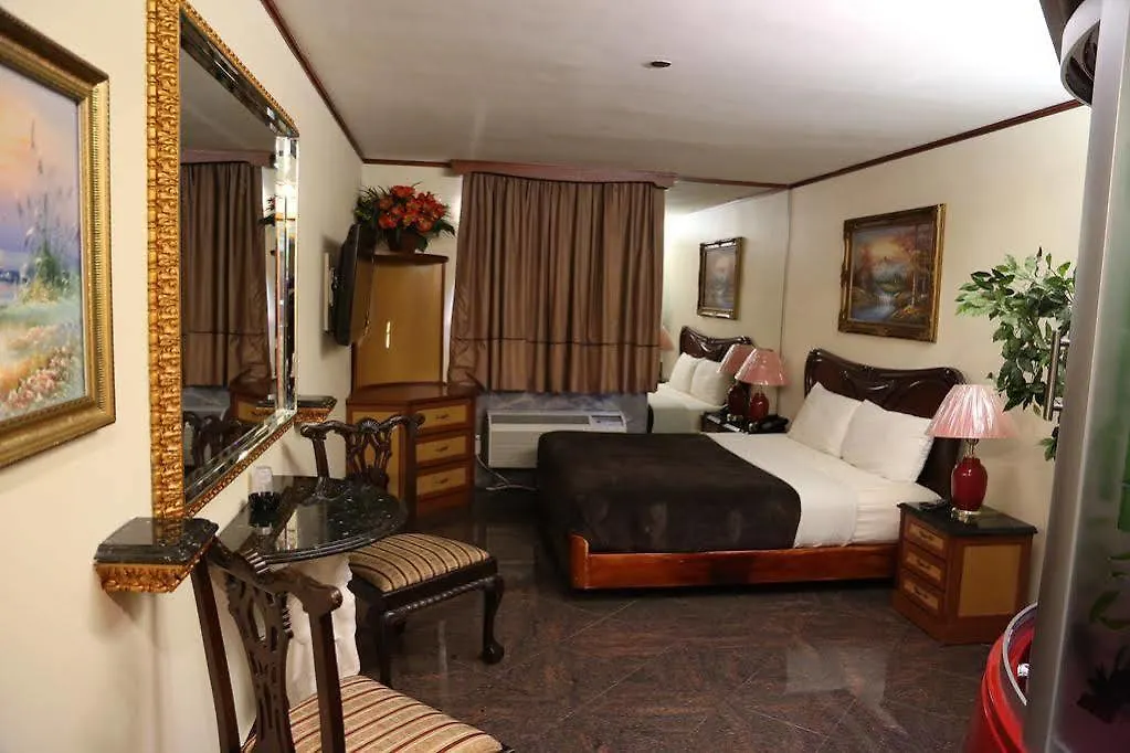 Paris Suites Hotel New York 3*,